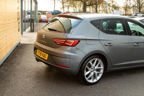 SEAT Leon TSI FR TECHNOLOGY 10