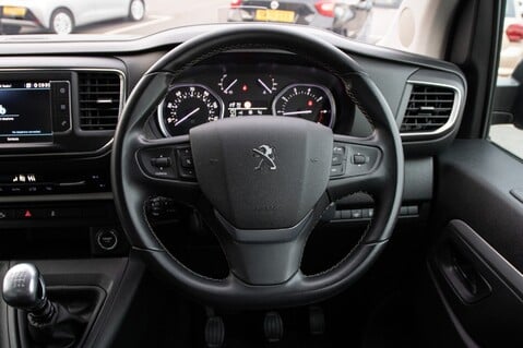 Peugeot Traveller BLUE HDI ALLURE LONG 23