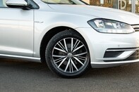 Volkswagen Golf SE NAVIGATION TSI EVO 2