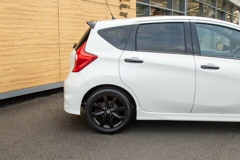 Nissan Note BLACK EDITION 11