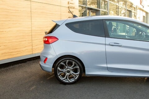 Ford Fiesta ST-LINE EDITION MHEV 11