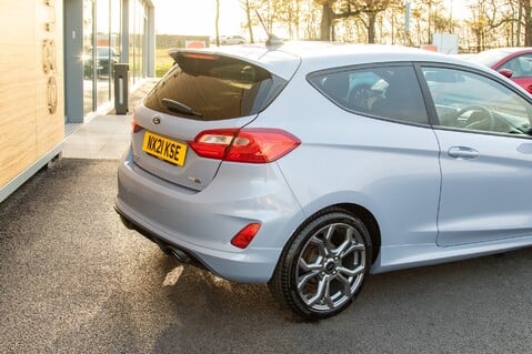 Ford Fiesta ST-LINE EDITION MHEV 10