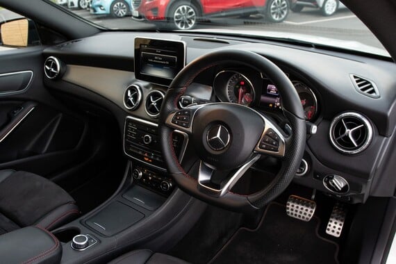 Mercedes-Benz CLA Class CLA 220 D AMG LINE