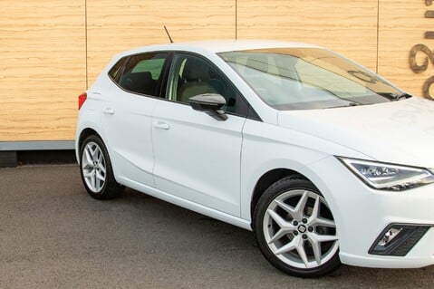 SEAT Ibiza TSI FR 9