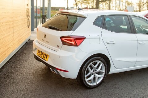 SEAT Ibiza TSI FR 10