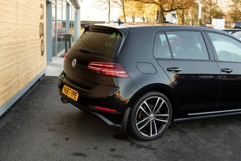 Volkswagen Golf GTD TDI 10