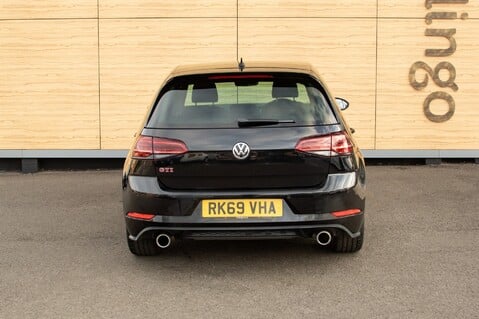 Volkswagen Golf GTI PERFORMANCE TSI DSG 8