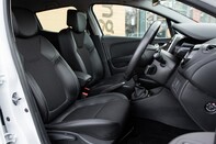 Renault Clio DYNAMIQUE S NAV TCE 32