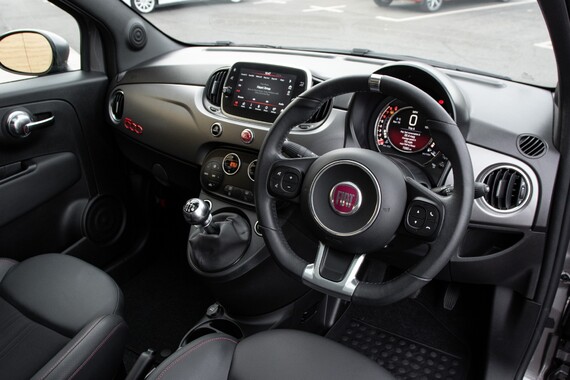 Fiat 500 SPORT MHEV