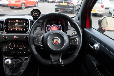 Abarth 500 595 COMPETIZIONE 25