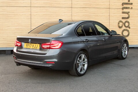 BMW 3 Series 318D SPORT 6