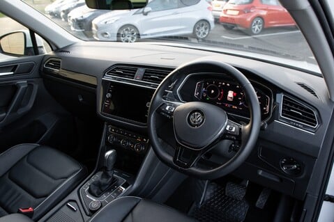 Volkswagen Tiguan SEL TDI 5