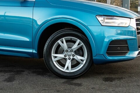 Audi Q3 TFSI QUATTRO SE 2