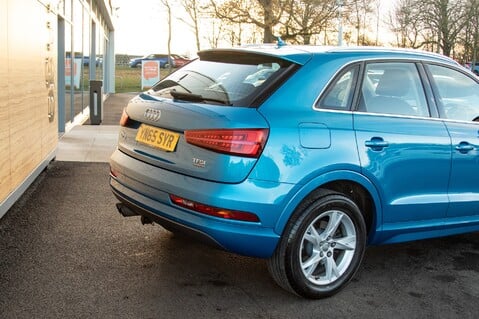 Audi Q3 TFSI QUATTRO SE 10