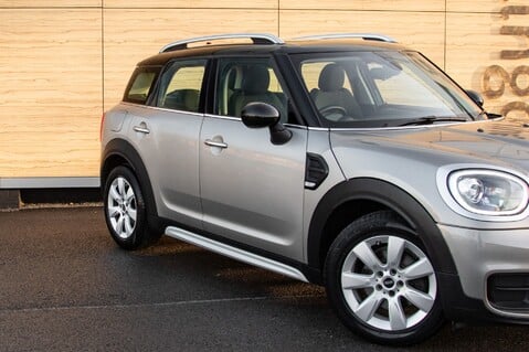 Mini Countryman COOPER D 10