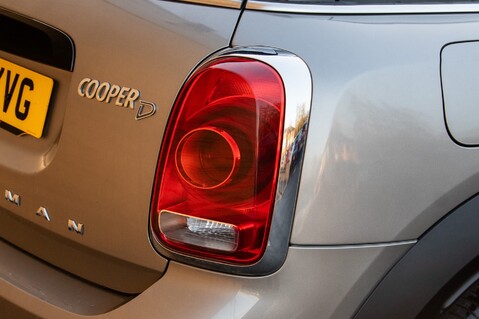 Mini Countryman COOPER D 7