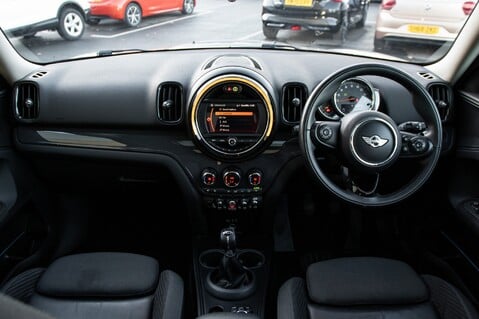 Mini Countryman COOPER D 14