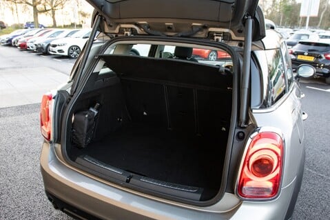 Mini Countryman COOPER D 37