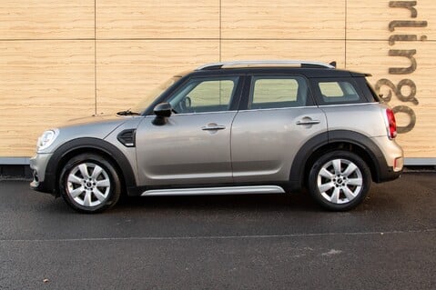 Mini Countryman COOPER D 17