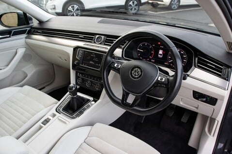 Volkswagen Passat GT TDI BLUEMOTION TECHNOLOGY 5