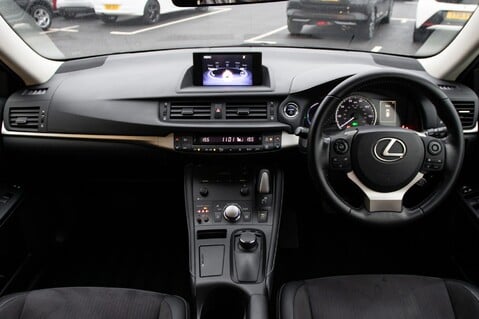 Lexus CT 200H LUXURY 13