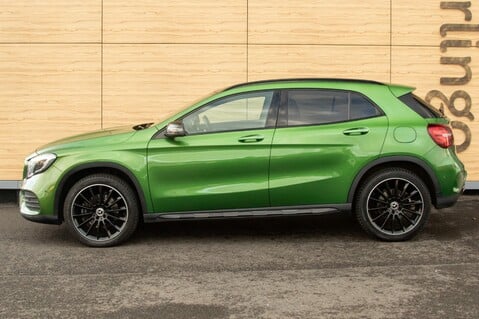 Mercedes-Benz GLA Class GLA 220 D 4MATIC AMG LINE PREMIUM PLUS 17