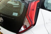 Toyota Aygo VVT-I X-PLAY X-SHIFT 6