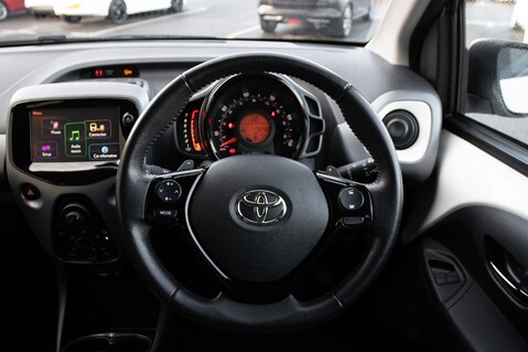 Toyota Aygo VVT-I X-PLAY X-SHIFT 23