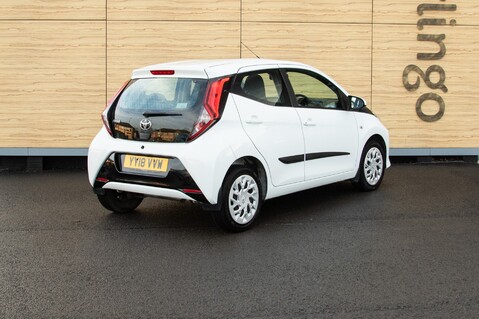 Toyota Aygo VVT-I X-PLAY X-SHIFT 4