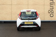 Toyota Aygo VVT-I X-PLAY X-SHIFT 8