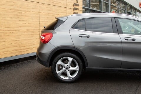 Mercedes-Benz GLA Class GLA 200 D 4MATIC SPORT EXECUTIVE 11