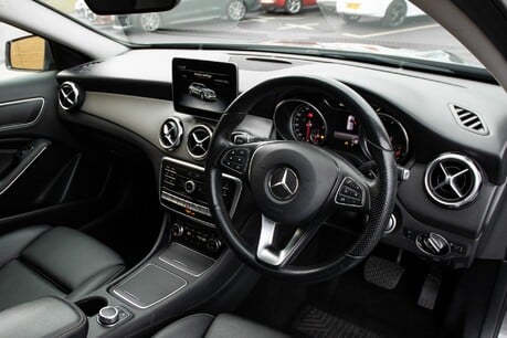 Mercedes-Benz GLA Class GLA 200 D 4MATIC SPORT EXECUTIVE