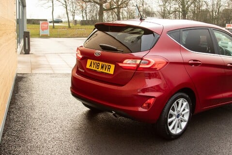 Ford Fiesta TITANIUM 10