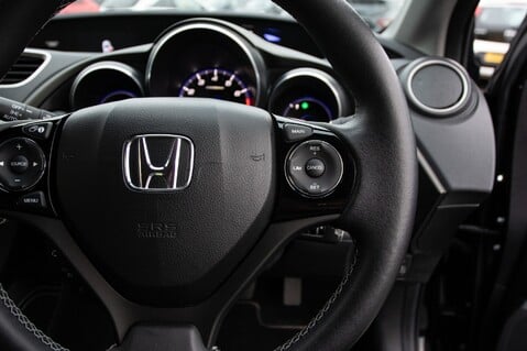 Honda Civic I-VTEC SE PLUS NAVI 22