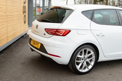 SEAT Leon TSI FR TECHNOLOGY 10