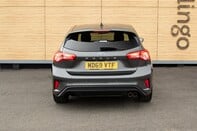 Ford Focus ST-LINE X 8