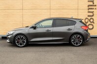 Ford Focus ST-LINE X 16