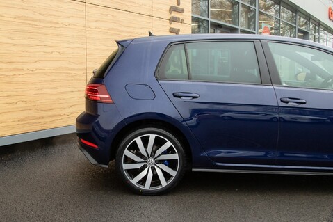 Volkswagen Golf GTE ADVANCE DSG 11