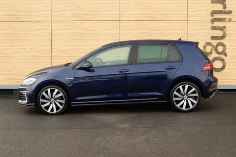 Volkswagen Golf GTE ADVANCE DSG 16