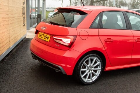 Audi A1 SPORTBACK TFSI S LINE 10