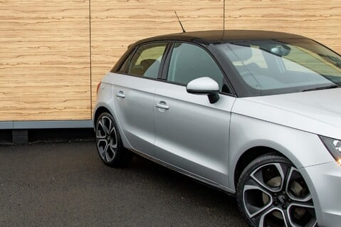 Audi A1 SPORTBACK TFSI CONTRAST EDITION PLUS 9