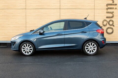 Ford Fiesta TITANIUM 16