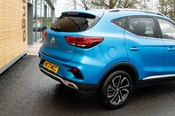 MG ZS EXCLUSIVE T-GDI 10