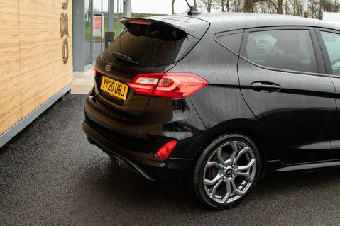 Ford Fiesta ST-LINE EDITION 10