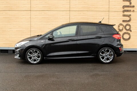 Ford Fiesta ST-LINE EDITION 16