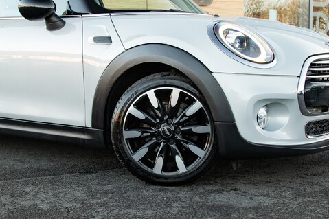 Mini Hatch COOPER EXCLUSIVE 3