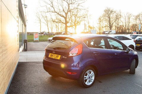 Ford Fiesta ZETEC 10