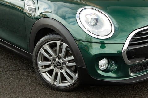 Mini Hatch COOPER D SEVEN 3