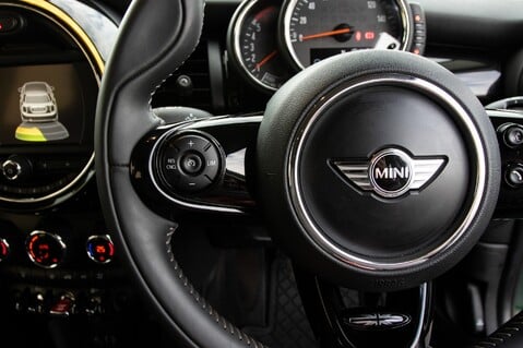 Mini Hatch COOPER D SEVEN 21