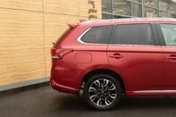 Mitsubishi Outlander PHEV GX 5HS 12